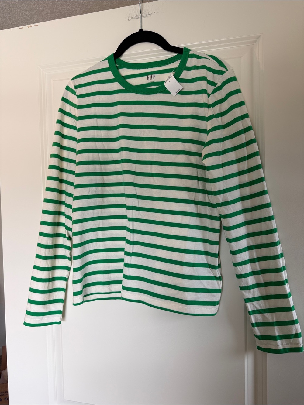 Gap women’s 100% cotton Green & White Striped Long-Sleeve Tee